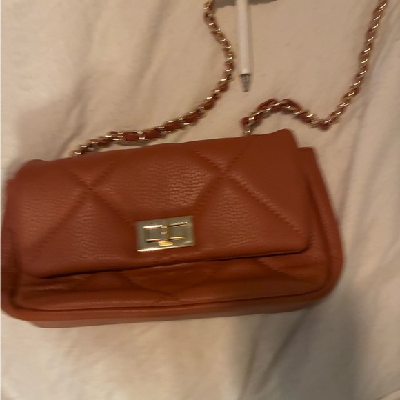 Purse - Picture 1 of 1